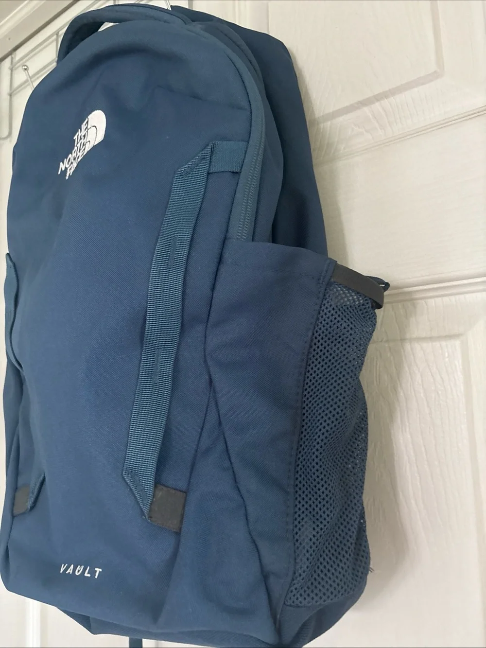 EUC THE NORTH FACE Vault Backpack - Blue Adjustable Padded Shoulders Unisex